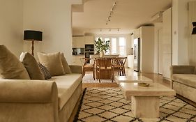 Europa House Apartments